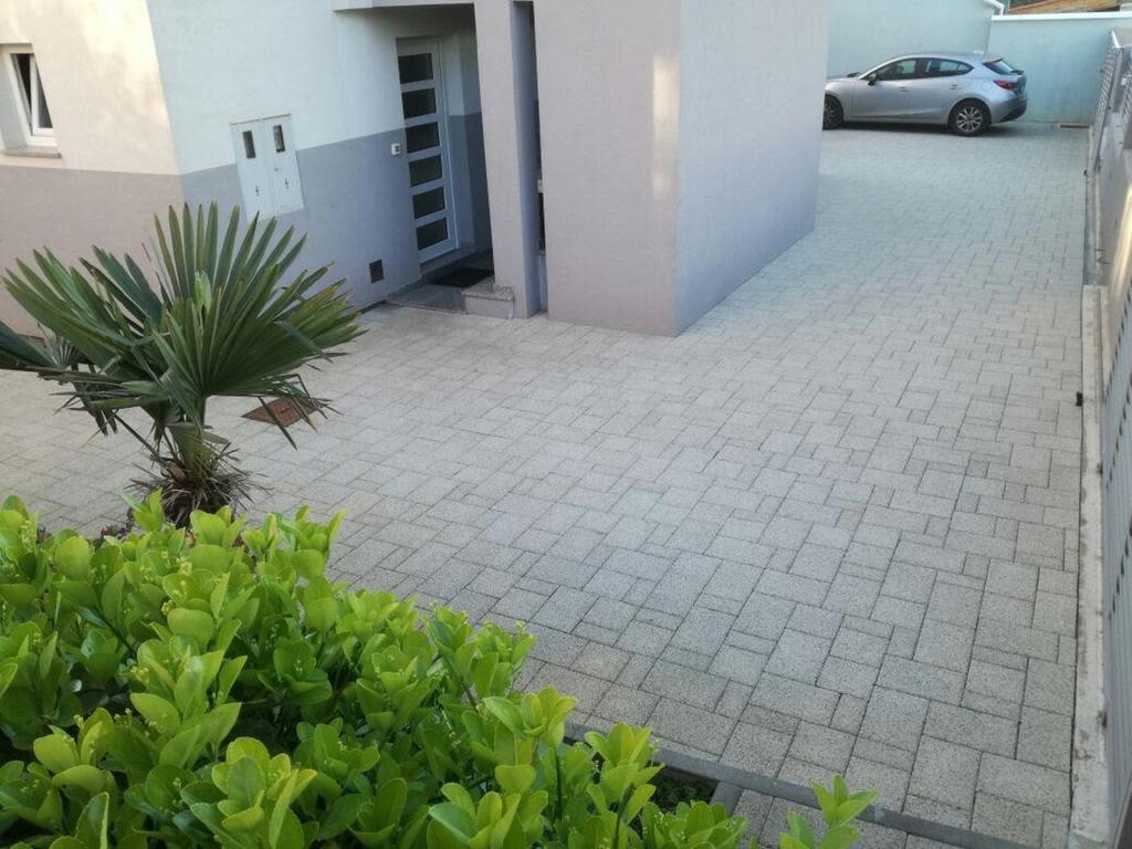 Beach Apartments Rafael Zadar Bagian luar foto