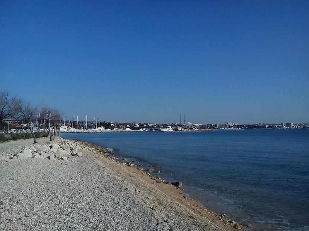 Beach Apartments Rafael Zadar Bagian luar foto
